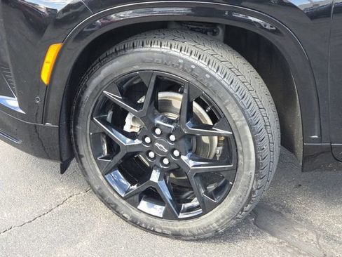 Certified 2024 Chevrolet Traverse RS w/ LPO, Floor Liner Package AWD/4WD image 29