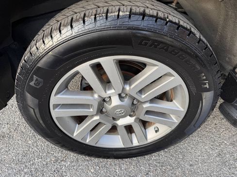 Used 2012 Toyota 4Runner Limited RWD image 4