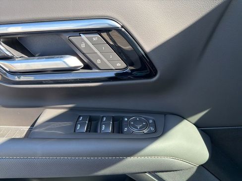 New 2026 Chevrolet Tahoe Premier AWD/4WD image 37