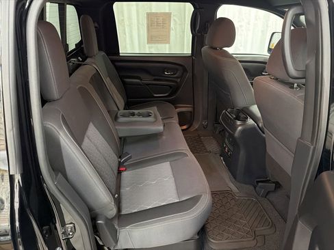 Used 2023 Nissan Titan SV w/ SV Convenience Package image 20