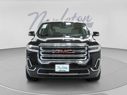 Used 2023 GMC Acadia SLT AWD/4WD image 3