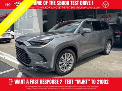 Used 2026 Toyota Grand Highlander AWD image 1