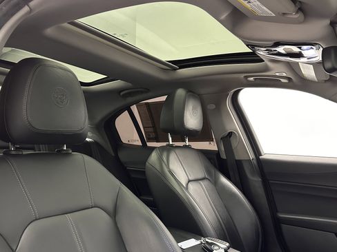 Used 2021 Alfa Romeo Giulia Sprint w/ Sun & Sound Package image 38