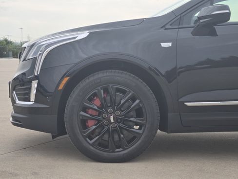 New 2025 Cadillac XT5 Sportv w/ LPO, Red Accent Package image 5
