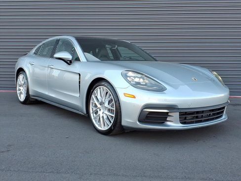 Certified 2019 Porsche Panamera image 34