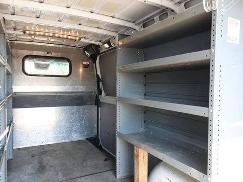 Used 2023 Mercedes-Benz Sprinter 2500 w/ Acoustic Package image 21