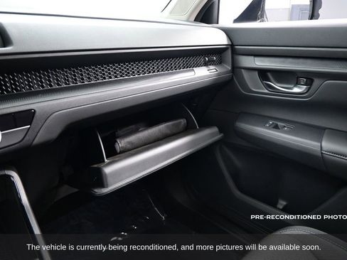 Used 2025 Honda CR-V EX image 23