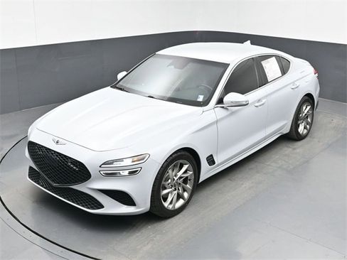 Used 2022 Genesis G70 2.0T image 37