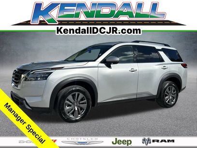 Used 2025 Nissan Pathfinder SV