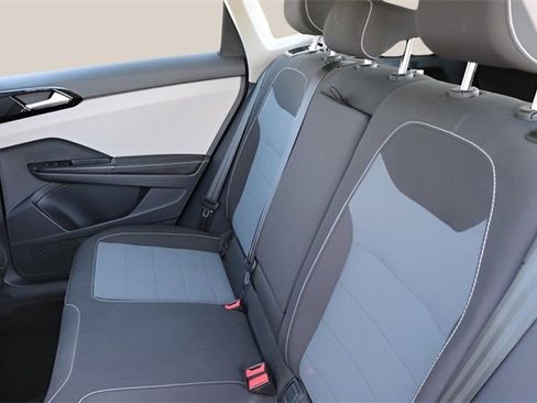 Used 2025 Volkswagen Taos S image 14