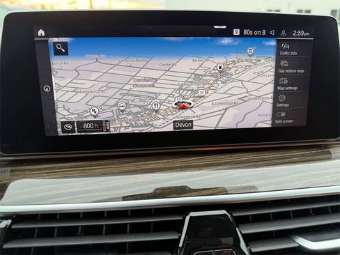 Used 2020 BMW 540i xDrive w/ M Sport Package image 21