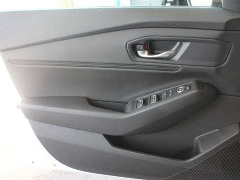 Used 2023 Honda Accord EX image 13