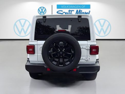 Used 2022 Jeep Wrangler Unlimited Sahara w/ Cold Weather Group image 6