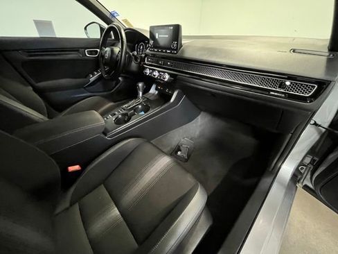Used 2024 Honda Civic Sport image 10