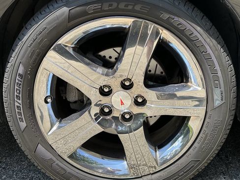 Used 2008 Pontiac G6 GXP w/ Sun And Sound Package image 10