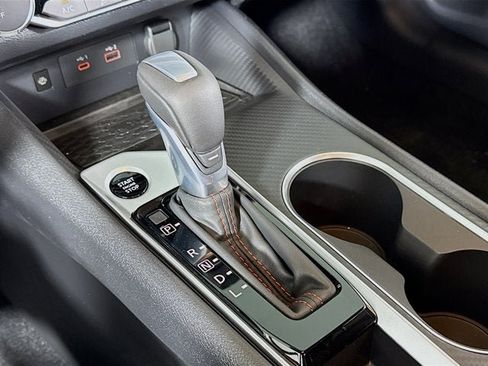 New 2026 Nissan Altima 2.5 SR FWD image 15