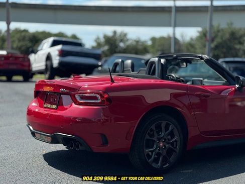 Used 2017 FIAT 124 Spider Abarth RWD image 9