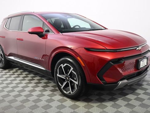 Used 2025 Chevrolet Equinox EV LT w/ Convenience Package image 8