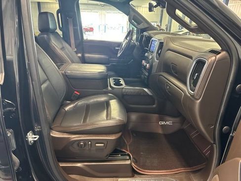 Used 2023 GMC Sierra 2500 Denali w/ Denali Black Diamond Edition AWD/4WD image 28