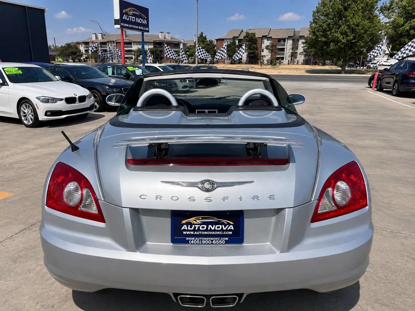 Used 2007 Chrysler Crossfire Limited RWD image 7