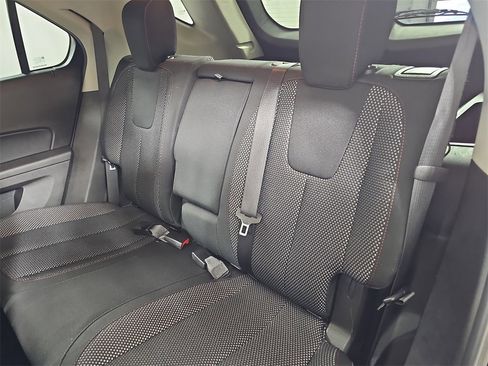 Certified 2017 Chevrolet Equinox LT w/ Convenience Package image 17