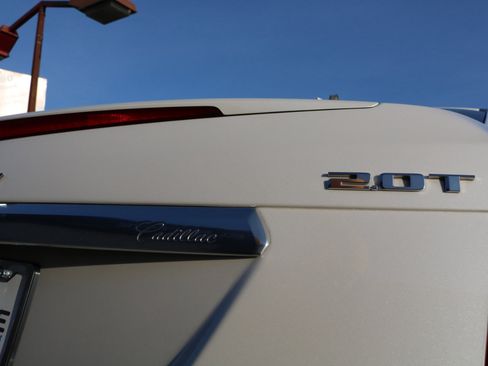 Used 2018 Cadillac CTS Luxury image 11