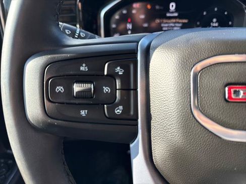 Used 2025 GMC Sierra 1500 SLT AWD/4WD image 19
