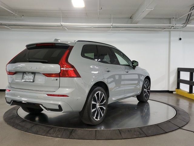 Used 2025 Volvo XC60 B5 Plus w/ Protection Package Premier AWD/4WD image 9