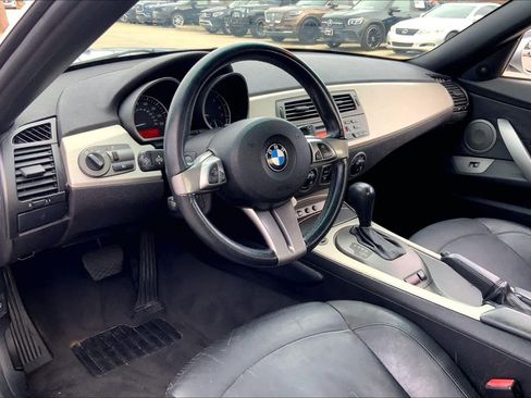 Used 2004 BMW Z4 2.5i image 13