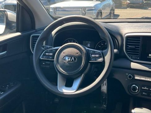 Used 2020 Kia Sportage LX AWD/4WD image 14