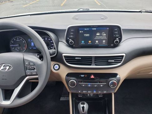 Used 2020 Hyundai Tucson Value w/ Cargo Package image 15