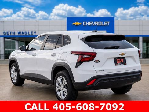 Used 2026 Chevrolet Trax LS w/ Driver Confidence Package FWD image 5