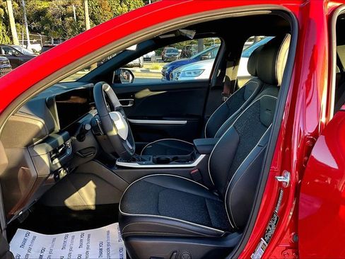 Certified 2025 Kia K4 GT-Line w/ GT-Line Sunroof Package image 14