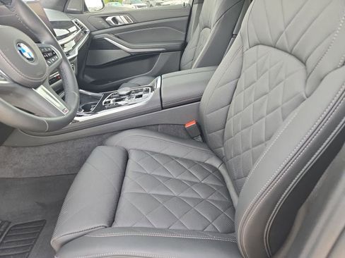 Used 2024 BMW X7 xDrive40i w/ M Sport Package AWD/4WD image 14