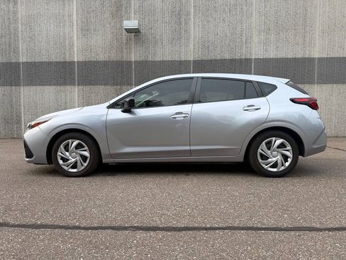 Used 2024 Subaru Impreza 2.0i AWD/4WD image 2