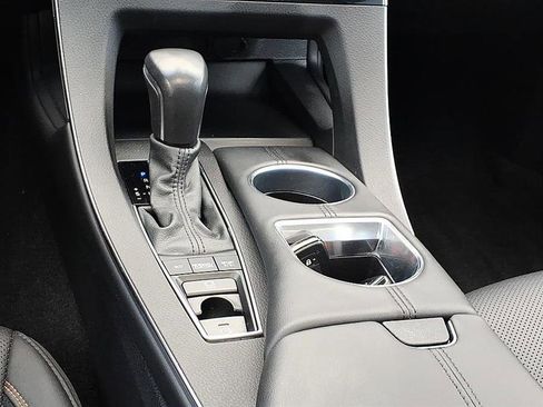 Used 2022 Toyota Avalon Touring FWD image 28