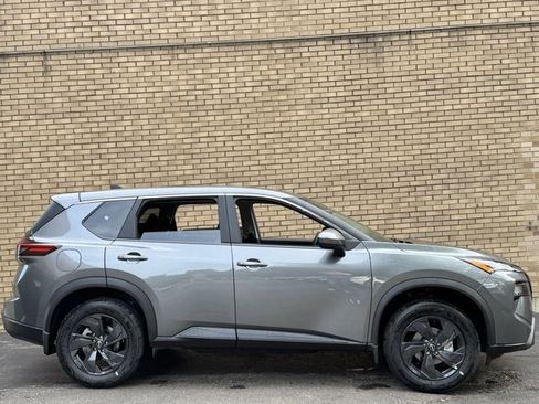 New 2026 Nissan Rogue SV w/ Cold Weather Package AWD/4WD image 4