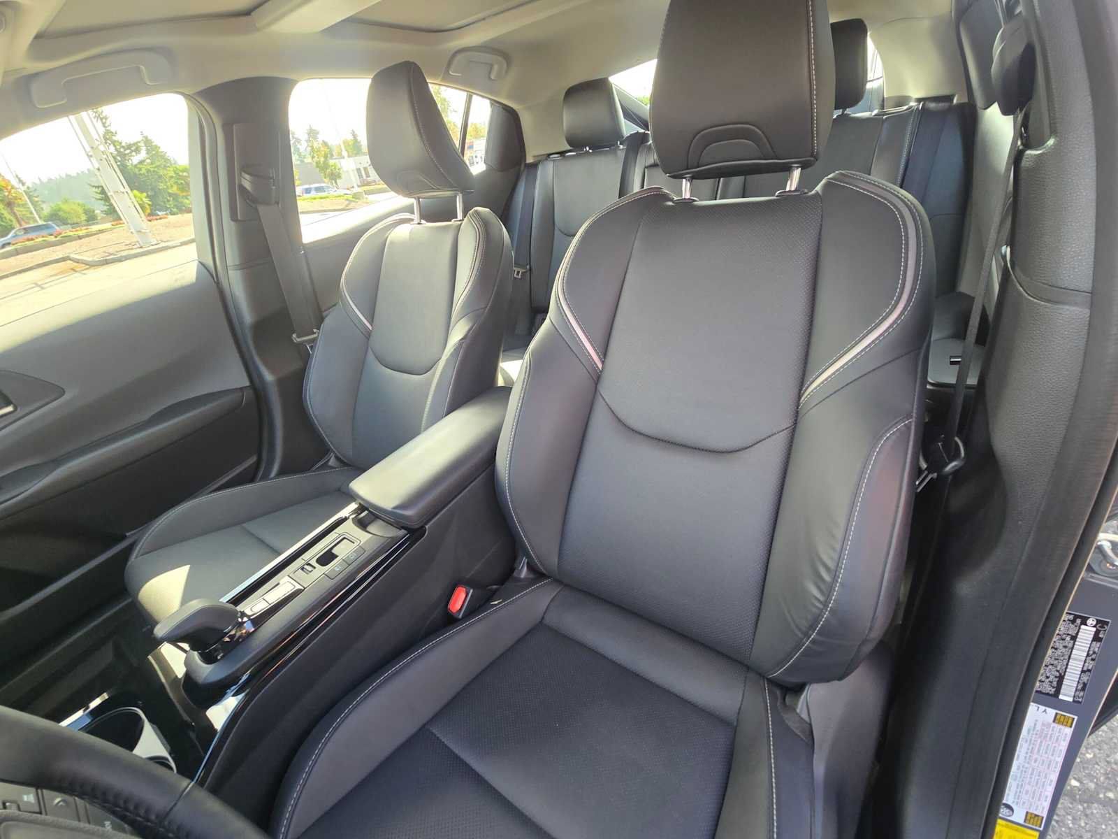 Used 2024 Toyota Prius XLE AWD/4WD image 22