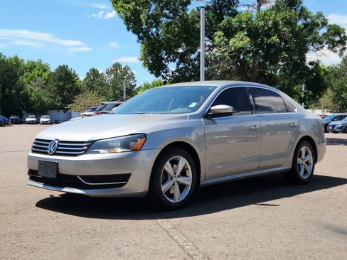 Used 2013 Volkswagen Passat 2.5 SE image 5