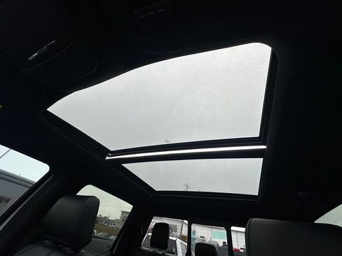 New 2025 Ford F150 Platinum w/ Equipment Group 702A High image 93