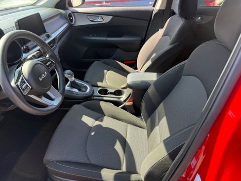 Used 2024 Kia Forte LXS FWD image 8