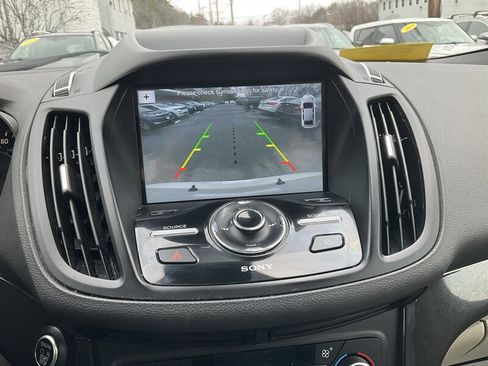 Used 2019 Ford Escape Titanium image 21