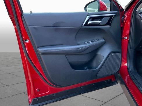 Used 2025 Mitsubishi Outlander SE FWD image 22