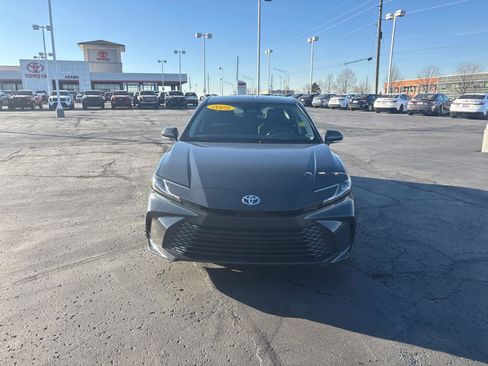 Certified 2025 Toyota Camry LE image 3