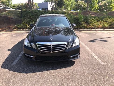 Used 2013 Mercedes-Benz E 350 4MATIC Sedan image 1