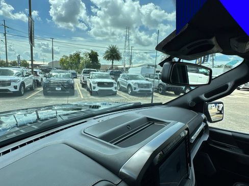 Used 2023 Ford F150 Platinum w/ Equipment Group 701A High AWD/4WD image 36