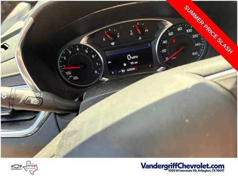 Used 2022 Chevrolet Equinox Premier FWD image 11