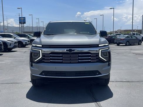 Used 2025 Chevrolet Tahoe Premier image 3