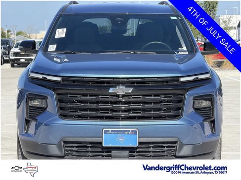 Certified 2025 Chevrolet Traverse LT w/ Midnight/Sport Edition FWD image 7