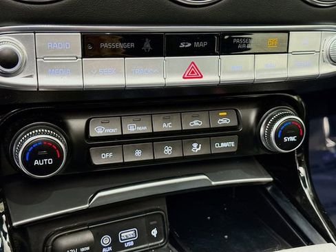 Used 2020 Kia Stinger GT2 image 16